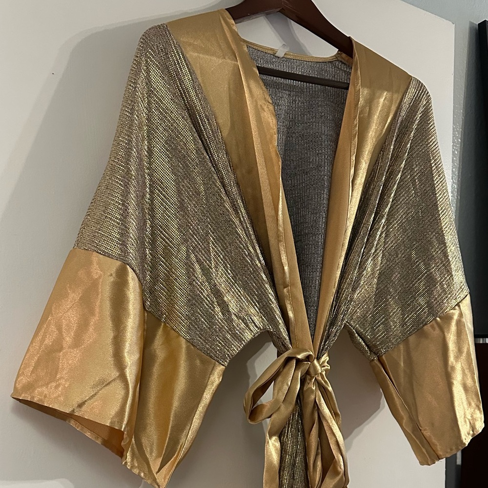 Beautiful Gold Duster
